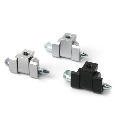 Význam viacbodových nosných pántov pre dvere veľkých skríň